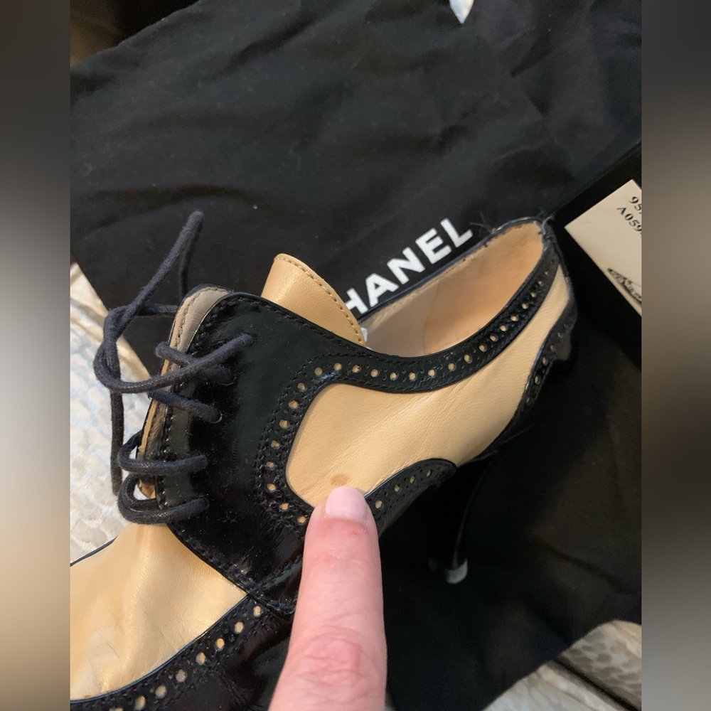 CHANEL Oxford Booties With Laces - Vintage - Picture 8 of 12